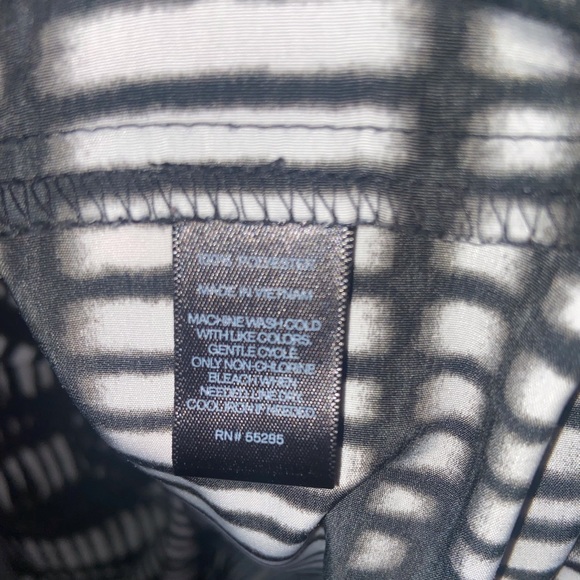 Express dress - Picture 3 of 5